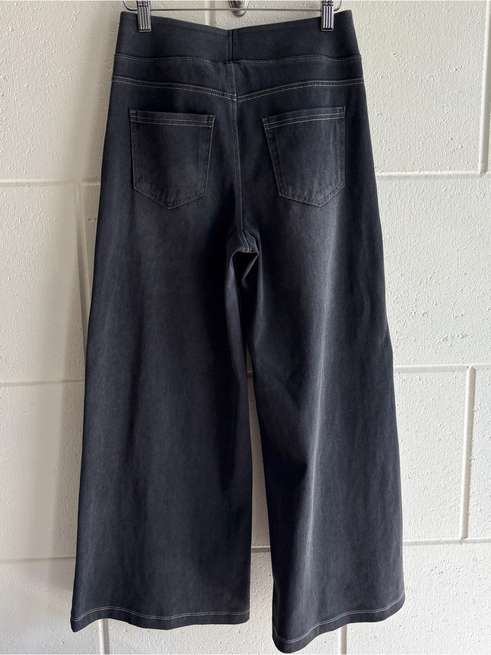 Halara Pull On Wide Leg Jegging Pants Size Petite Small Faded Black Wash - Picture 5 of 8